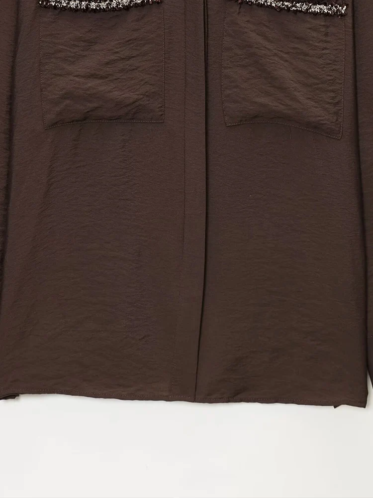 Nova camisa feminina elegante de manga comprida elegante e versátil de estilo europeu com lapela e acabamento.