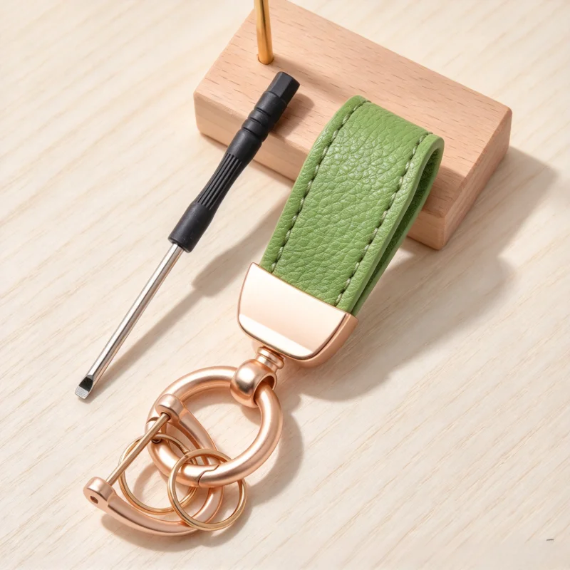 Vintage Echtleder-Schlüsselanhänger für Damen, Auto-Schlüsselhalter aus französischem Schafsleder mit Hufeisen-Schnalle, Lieblicher Anhänger, Geschenk, Großhandel, Charm – Detail 14