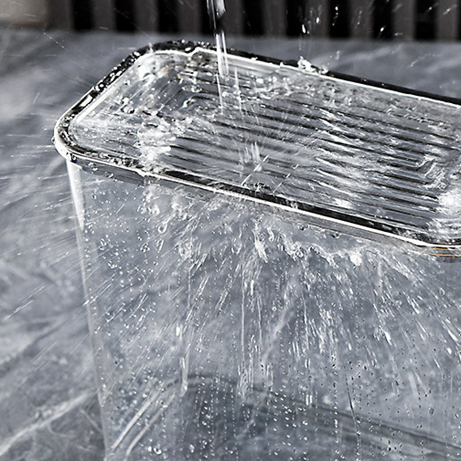 

Stylish Transparent Plastic Waste Bin Pet Garbage Can with Lid for Room Desk Bathroom Home Office Use Trash Can