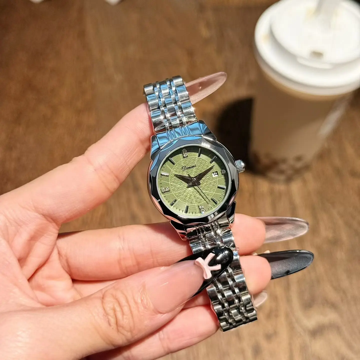 Новые парные часы с кварцевым механизмом и стальным ремешкомUnisexВысококачественные, стильный дизайн, идеально подходят для пар, аксессуары для часов.