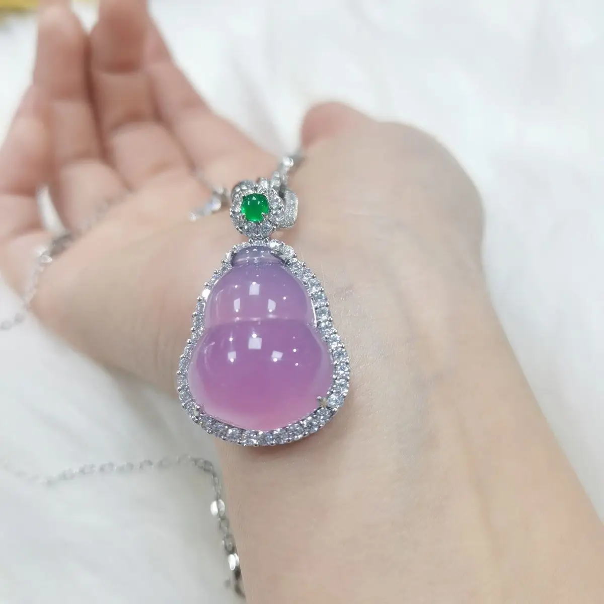 Natural chalcedony pendant necklace sweater chain Violet chalcedony pendant necklace pendant set with exquisite gift box