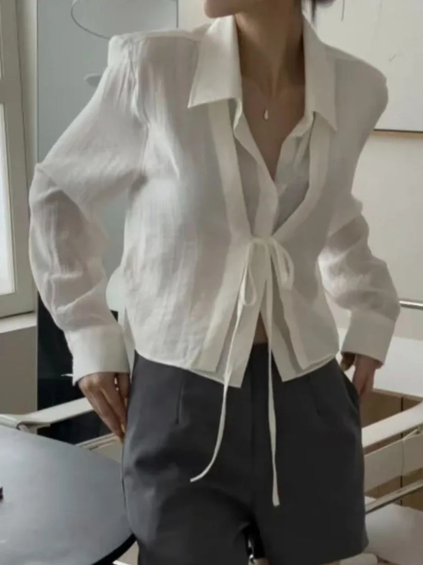 White irt Women's Spring New Small Design Sense Fake Two-Piece Belted irt Age-Defng Long Sve Top Korean Sle High W...