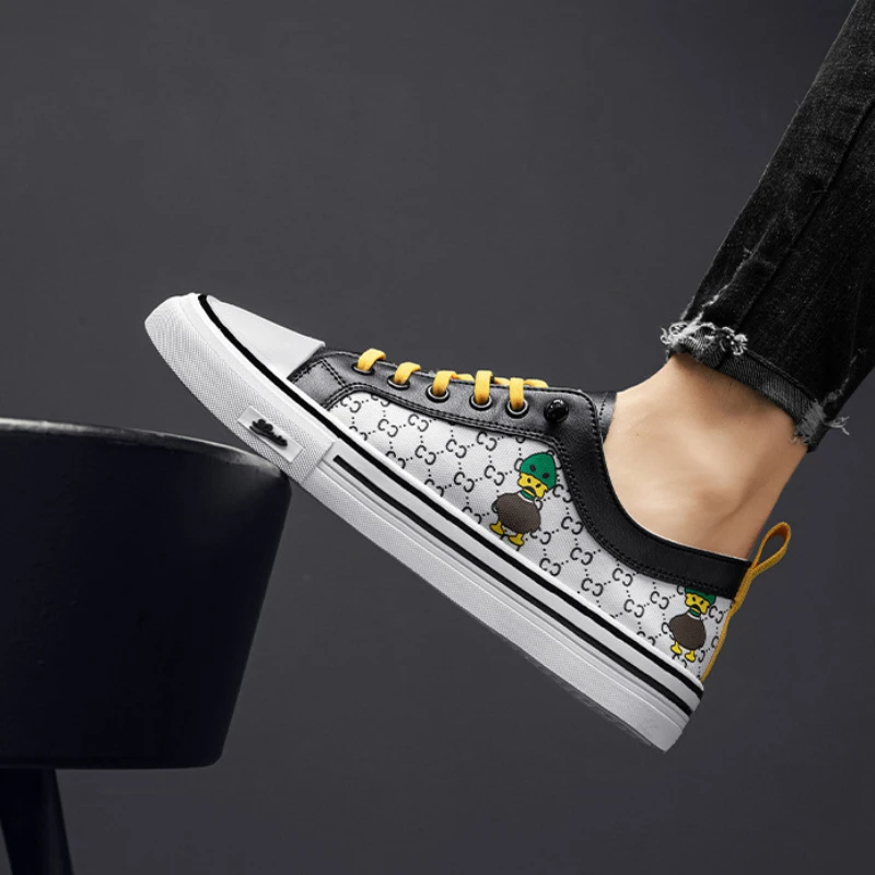 Men's summer breathable canvas shoes designer luxury fashionable trendy student board shoes retro British man casual shoes sport