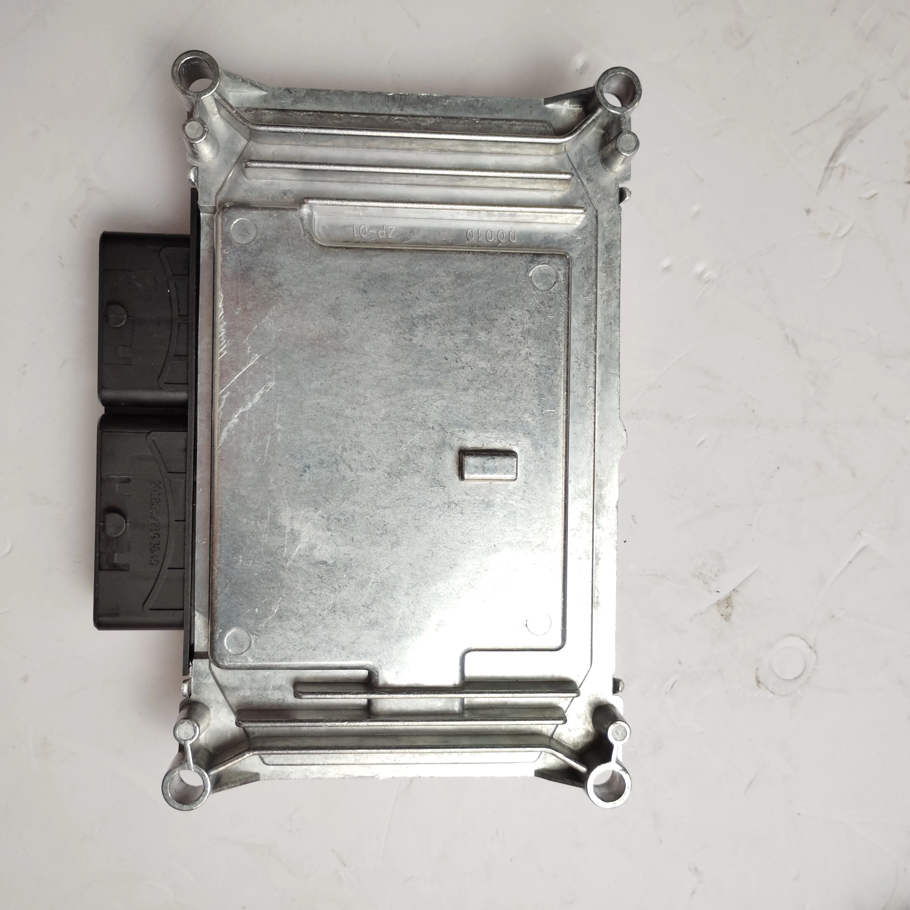 

Great Wall OEM F01R00DEF6 High Quality Automotive Computer Engine Control Unit ECU