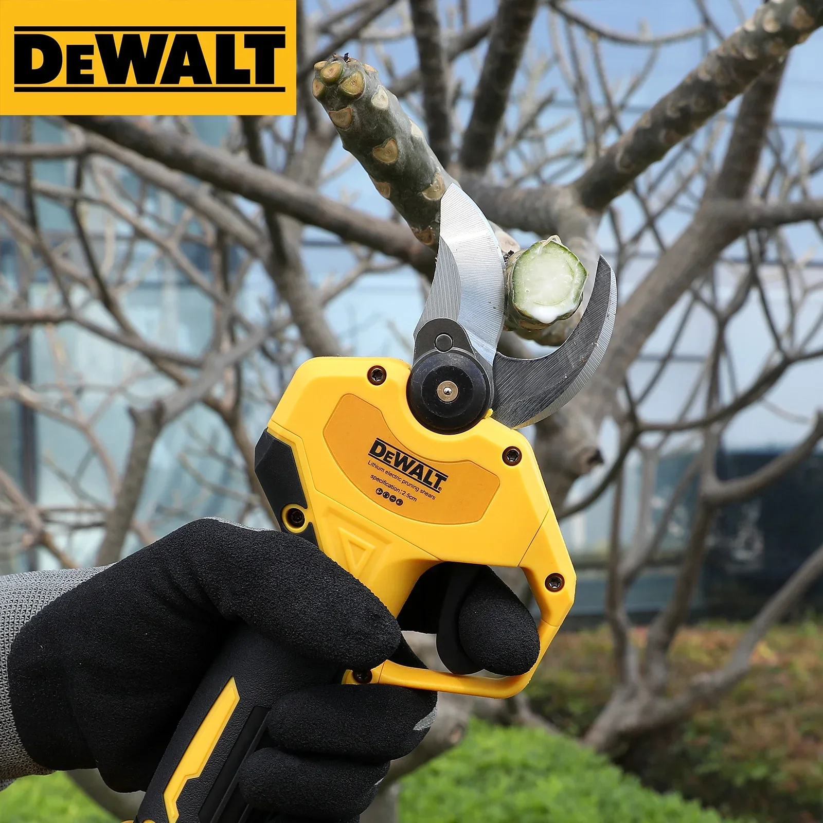 DeWALT MPP569 20V Cordless Brushless Electric Secateurs, Digital Display, Sharp Blade for Tree, Orchard & Bamboo Pruning Work