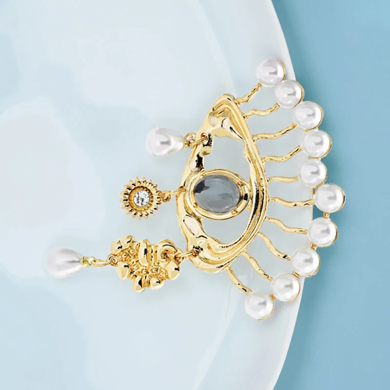Wuli&baby Pearl Eye Brooches Women Unisex New Fashion Beautiful Eyes Party Office Brooch Pins Gifts