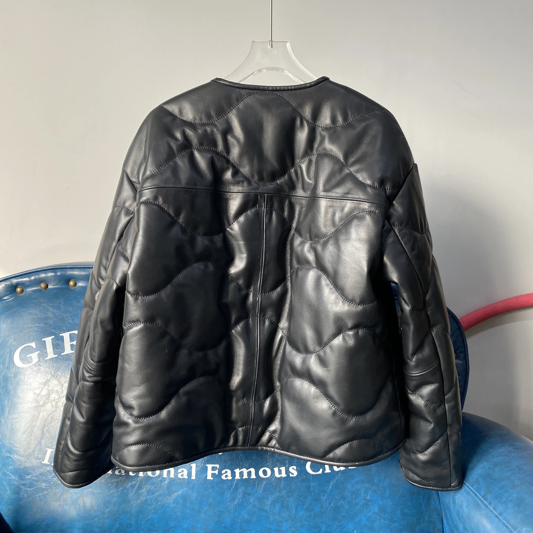 Haining primavera 2025 feminino redondo ne ort couro jaet único botão cera de óleo couro algodão acolchoado moda outerwear