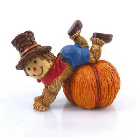 For Thanksgiving Table Decor Resin Scarecrow Pumpkin Ornament for Harvest Festival Mantel Shelf or Desk Display