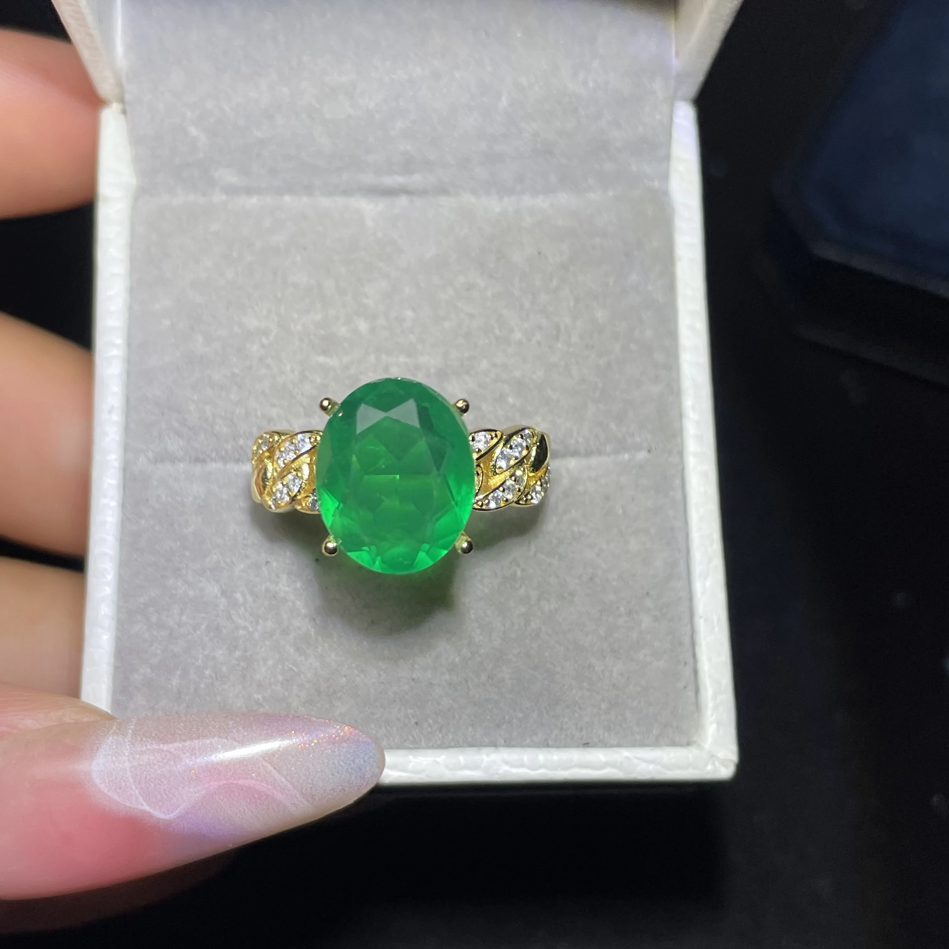 Luxurious retro design 6ct green emerald silver 925 women's ring - precious gemstone engagement jewelry - best-selling gift
