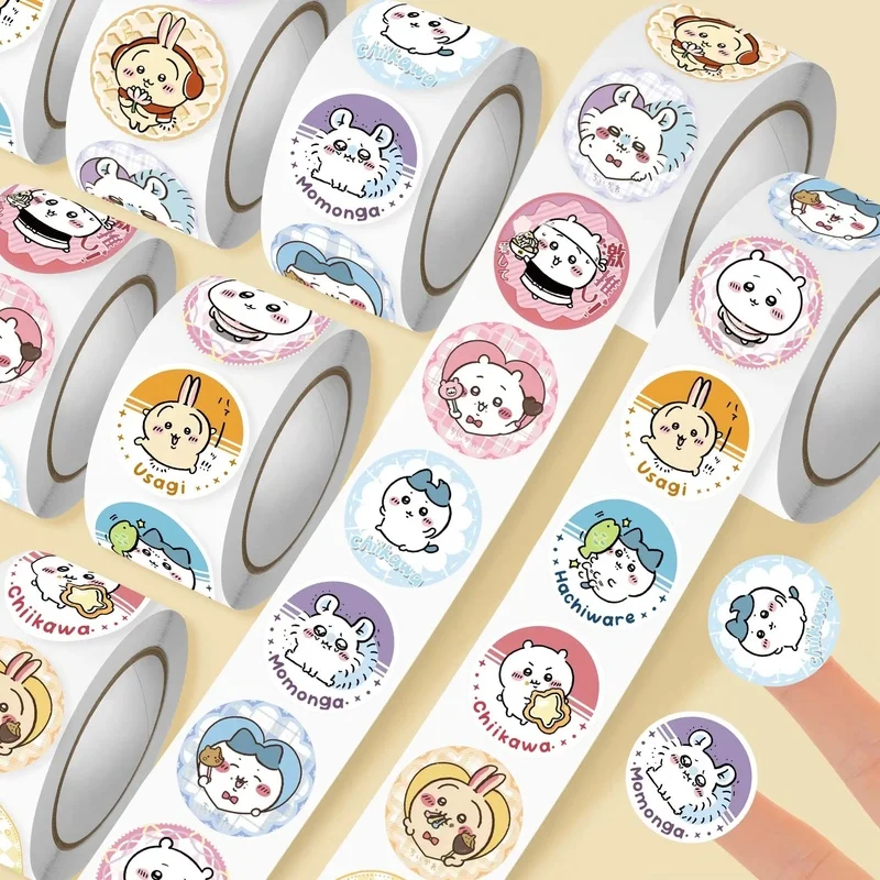Chiikawa Cartoon Circular Roll Stickers  Repeat Patterns Self-Adhesive Round Label Stickers For Gift Wrapping Scrapbook