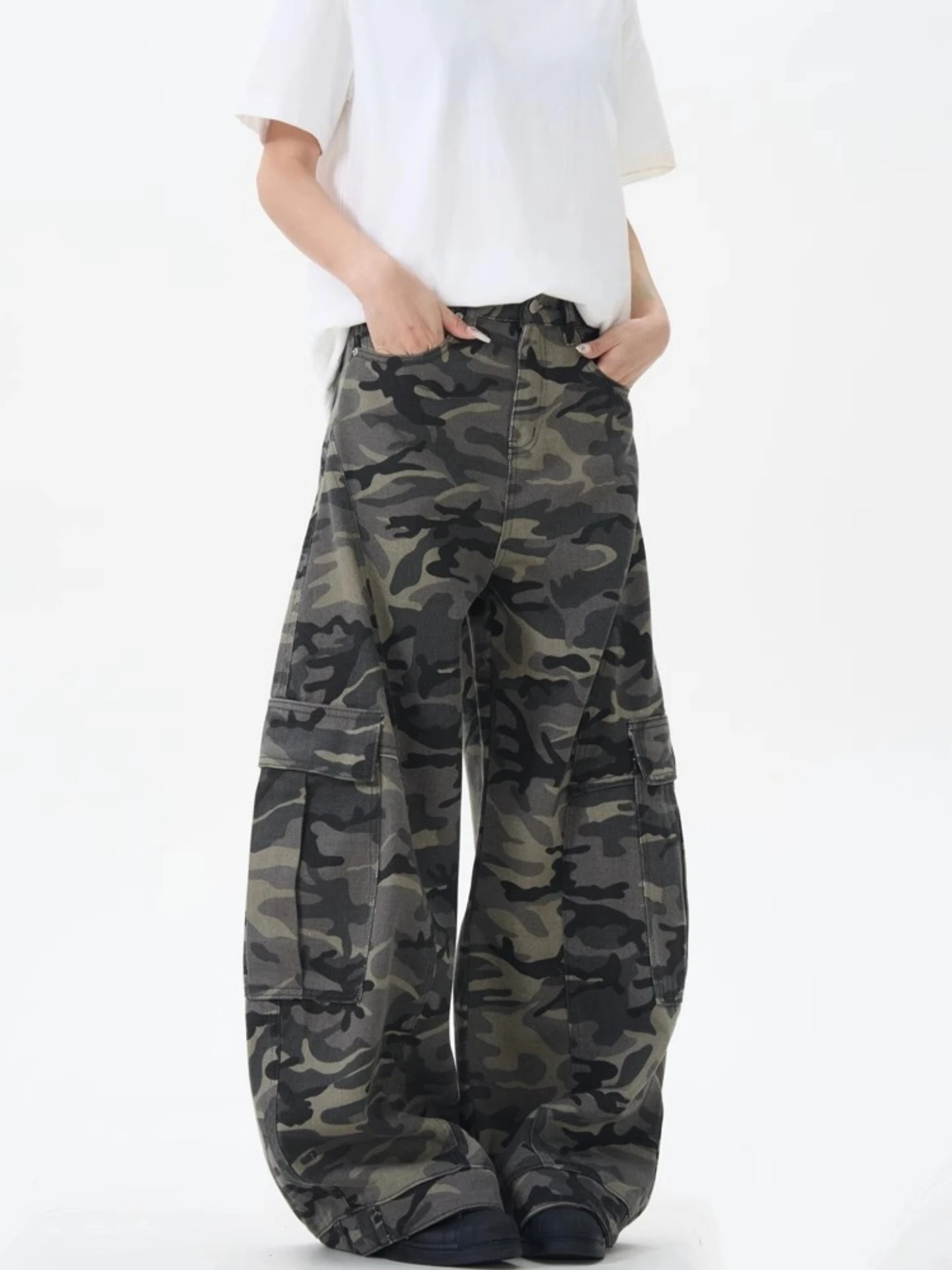 

Women's Camouflage Workwear Pants High Waist Loose Fit Straight Leg Denim Jeans Retro American Style Casual High Waist