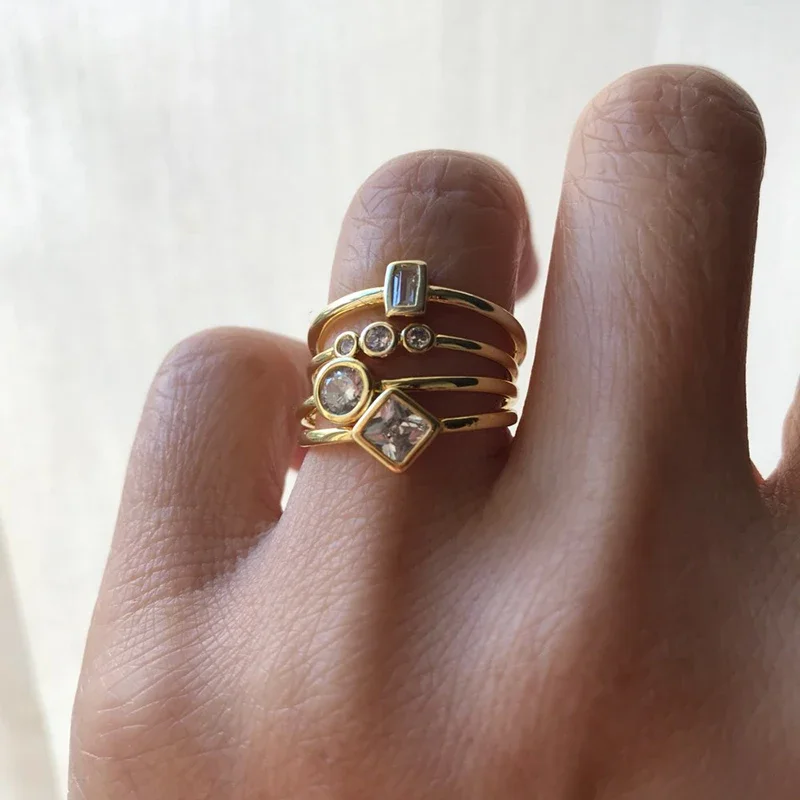 2024 Luxury Gold Color Engagement Band Ring Simple Rgeometry Stone Wedding Finger Ring For Women Lover Fashion Jewelry Ornament