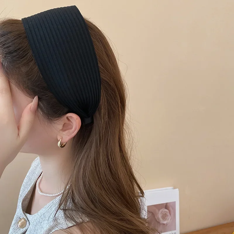 Einfarbiges Breites Stirnband mit Streifenmuster, Französischer Stil, Elegantes Haaraccessoire, Beliebter Internet-Celebrity-Look – Detail 23