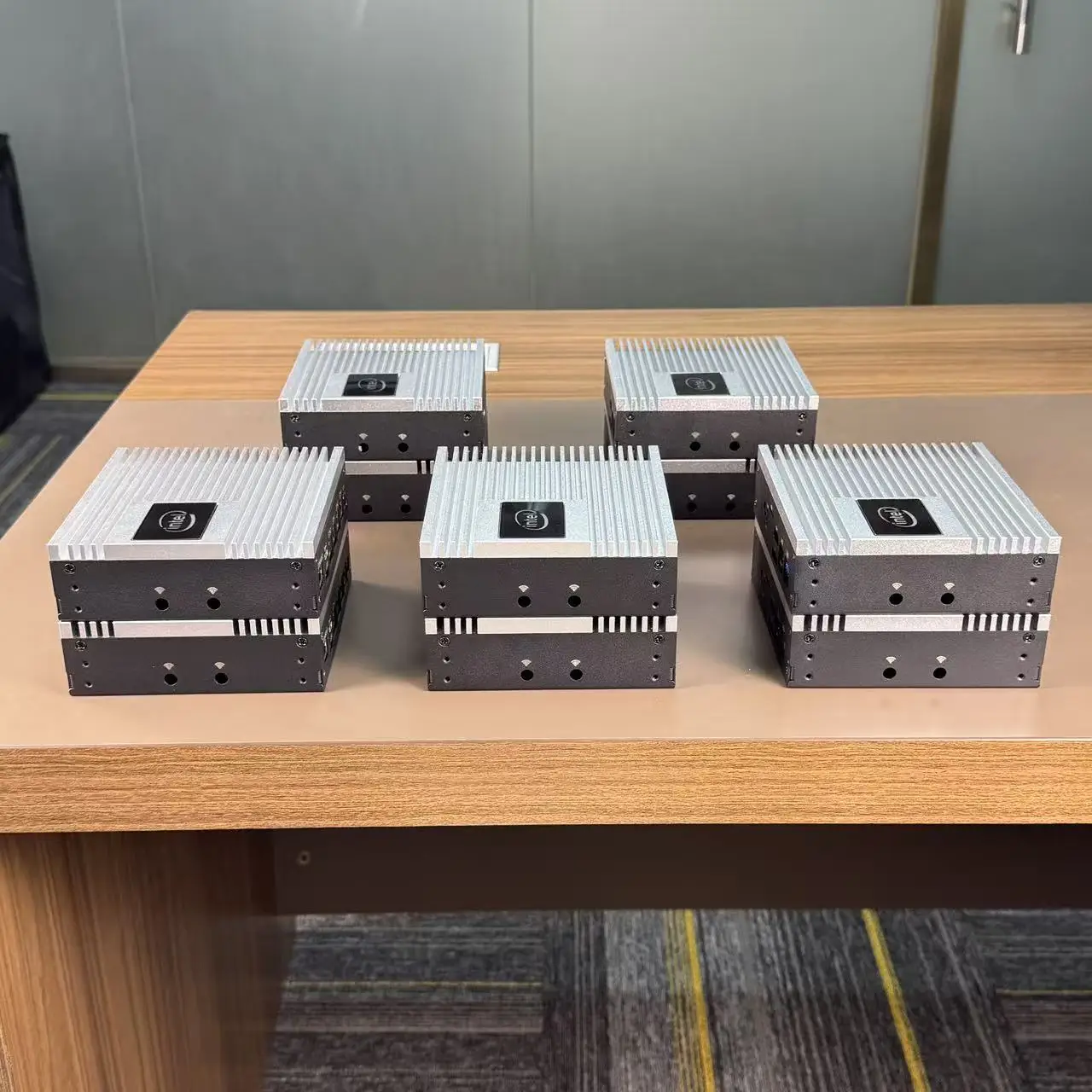 Fanless Mini PC, Intel N100 Soft Router,  4xi226-V,2.5GDDR4,2x USB3.0,2 x NVMe,2 x SATA, pfSense Firewall Appliance