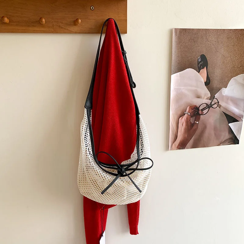 

New Hollow Woven Dumpling Bag Fashionable Casual Versatile Shoulder Underarm Bag Large-capacity Beach Bag Niche Crossbody Bag