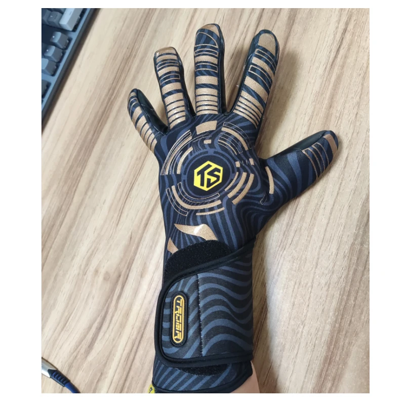 Professional Football Goalkeeper Gloves Kids Adults Latex Thickened Protection Child Goalkeeper Teenager Goalie Soccer Gloves