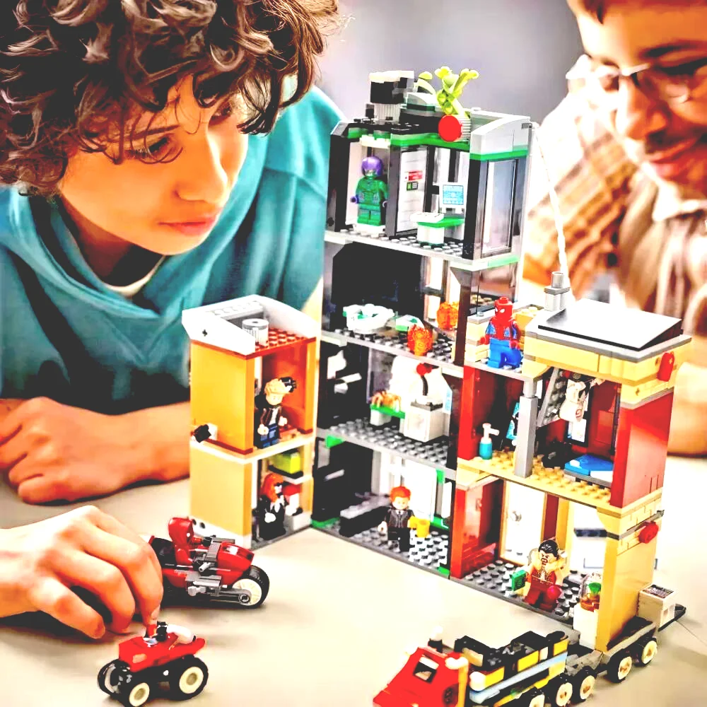 

In Stock 76324 808pcs Famous Hero Movie Oscorp Tower Battle Scene Building Blocks Model DIY Creative Ideas Christmas Gifts