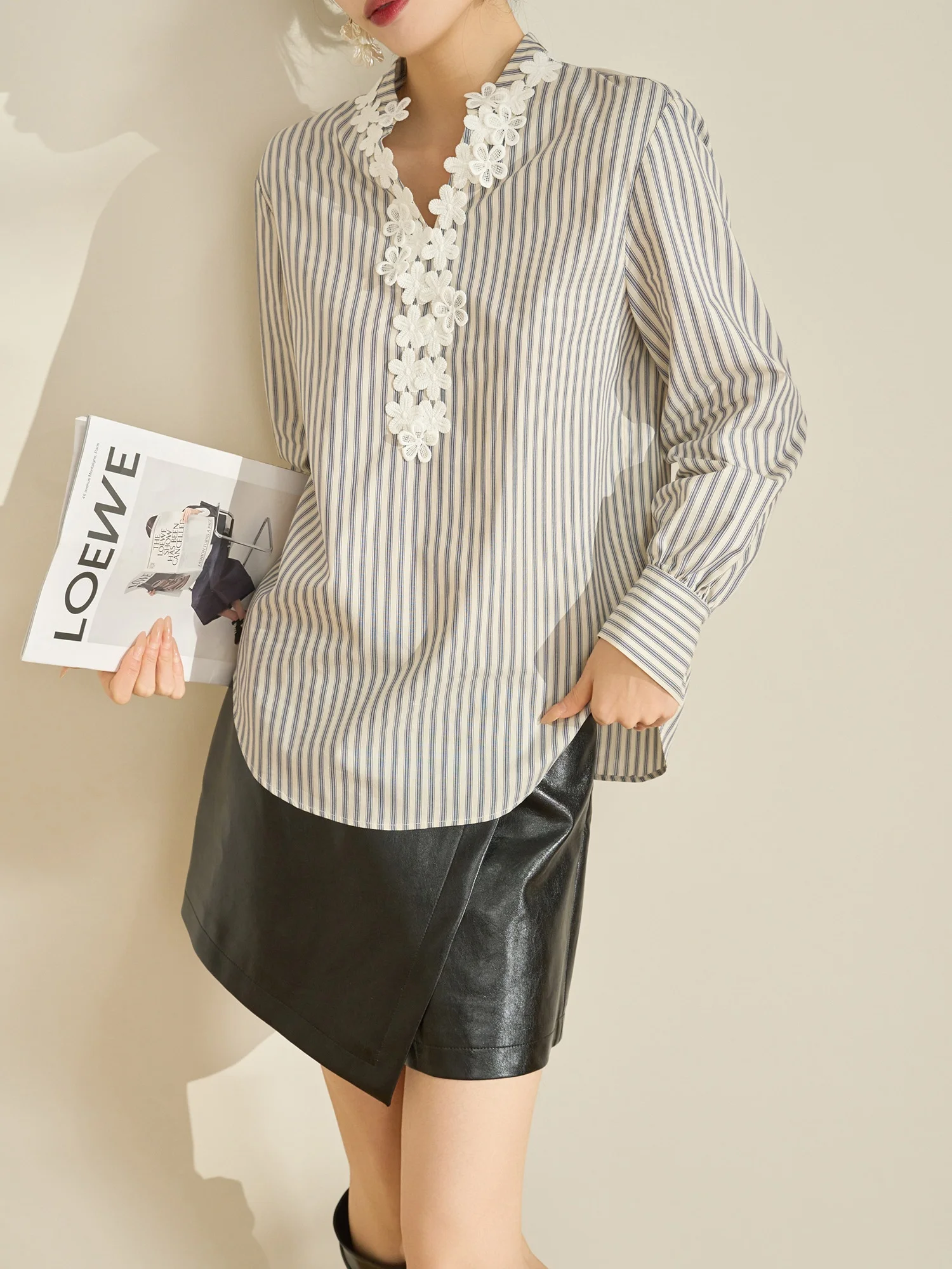 

Ele Floral V-Ne Striped irt Women's Faion Spring 2026 Unique Sle Polyester Fiber Long Sve Casual Wear