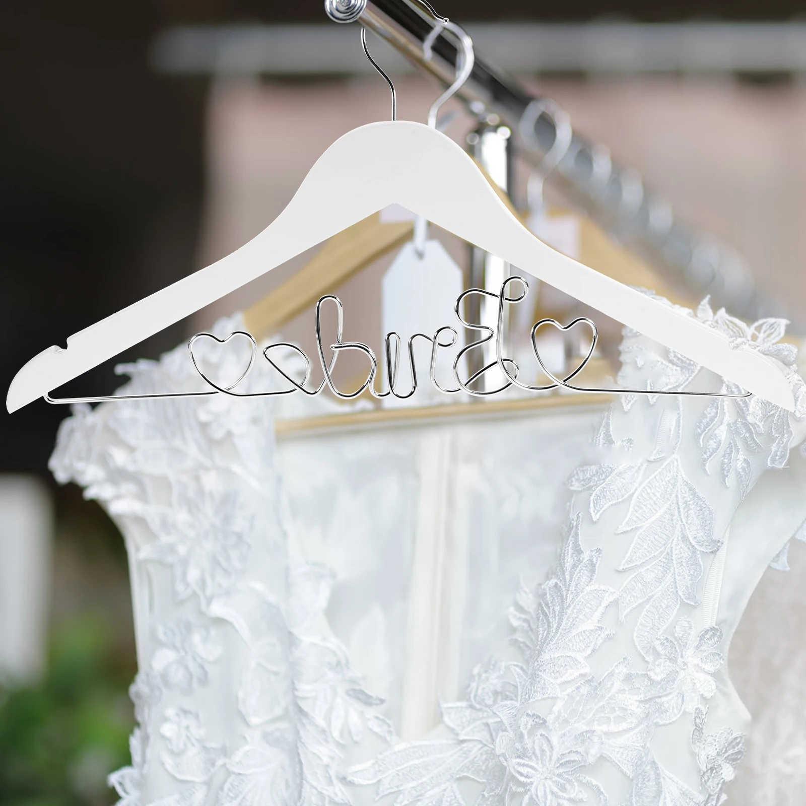 

1pc Natural Solid Wood Wedding Dress Hanger Bridal Clothes Rack Anti-Slip Metal Hanger for Bride Dress Display Gowns Hangers