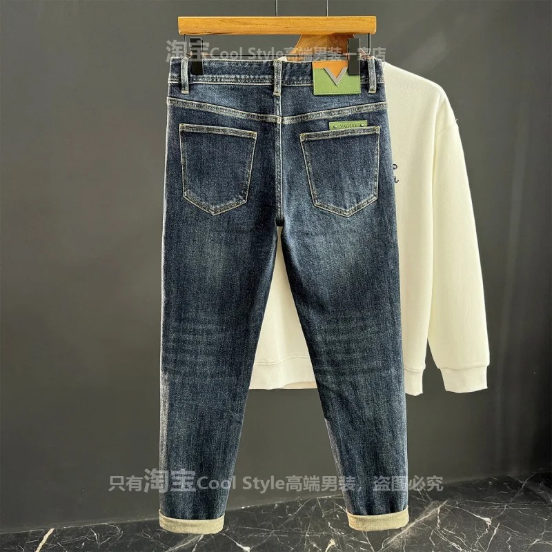 High end stretch jeans for men, slim fit and small feet, 2025 autumn trend, retro vintage, vintage blue luxury long pants