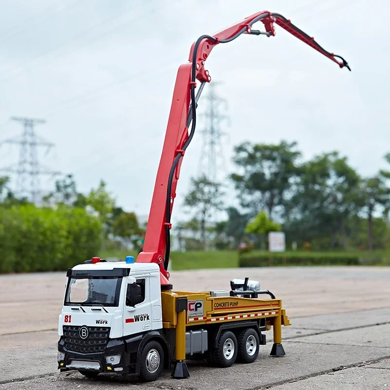 Cement Dump Truck Model Diecast Engineering Vehicle Simulation 1/24 Toy for Children Boy Gift Collection Miniature Voiture