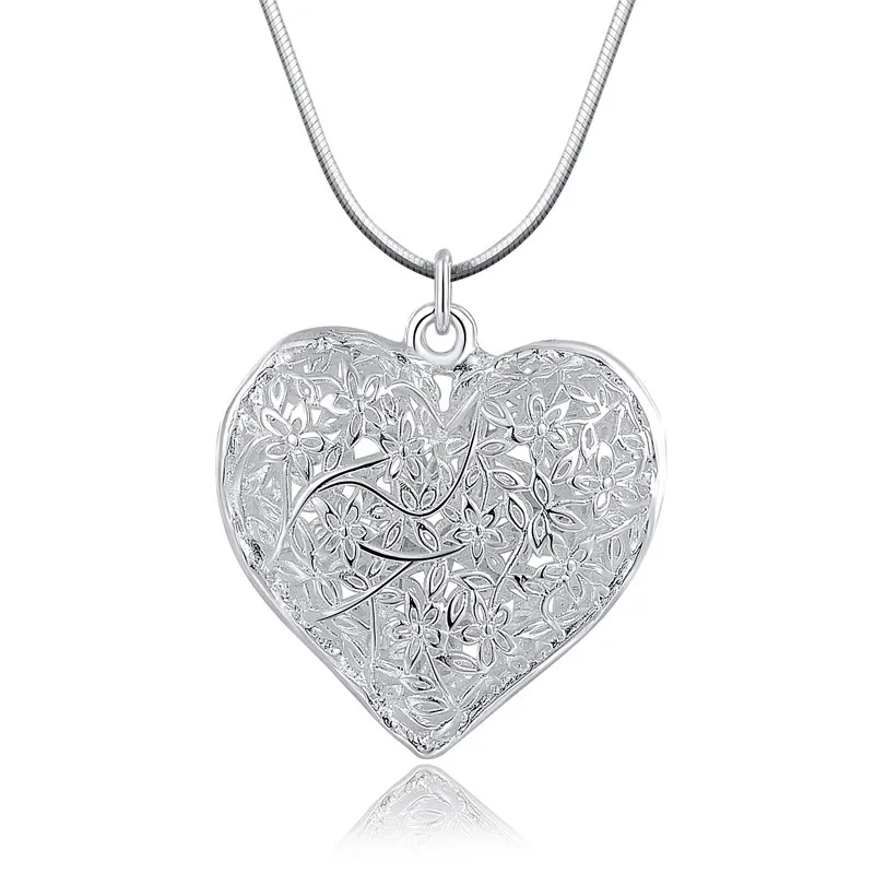 

925 Sterling Silver Snake Chain Jewelry With Carved Retro Palace Heart Shaped Pendant, Women's Necklace, Christmas Gift