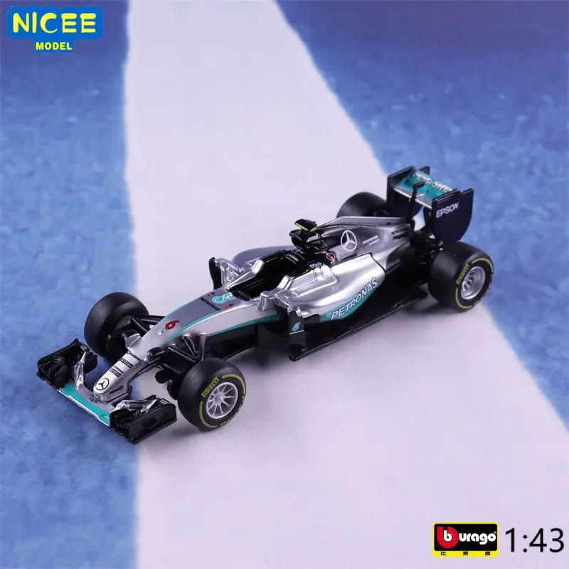 Bburago 1:43 2016 Mercedes F1 W07 Ibrido # 6 Nico Rosberg # 44 Lewis Hamilton Diecast Metal Alloy Collezione di auto da corsa giocattoli B828