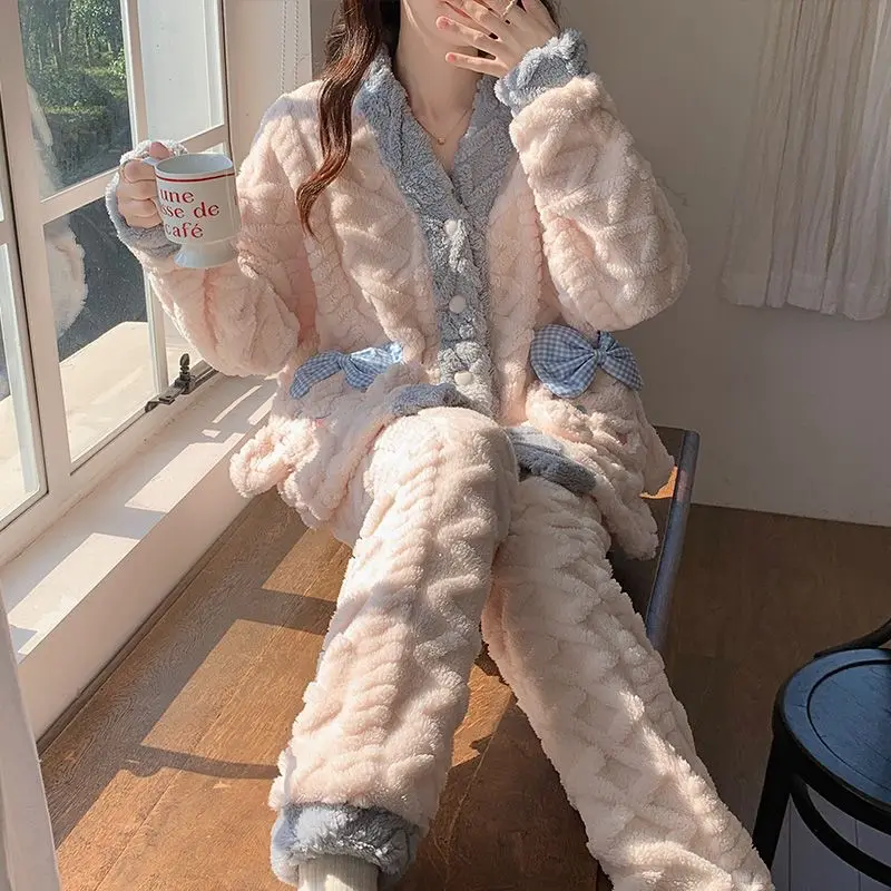 귀여운 시나모롤 코랄 플리스 파자마 여성용 가을 겨울 두꺼운 브이넥 잠옷 세트 부드럽고 따뜻한 플란넬 학생용 홈웨어