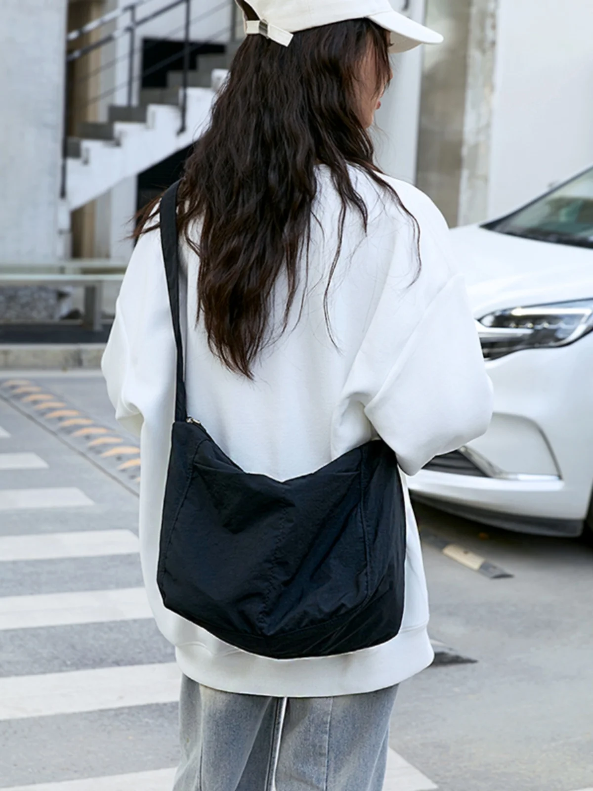 Japanese Casual Sports Waterproof Nylon Fabric Niche Commuting Single Shoulder Tote Dumpling Bag Crossbody Bag for Women