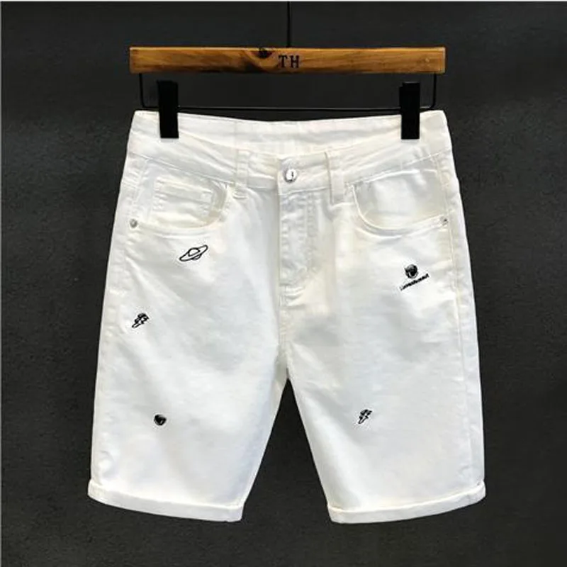 Koreanische Streetwear schlanke Sommer mode Kontrast farben Mittel hose 2024 Männer Trend solide mehrfarbige große All-Match-Shorts