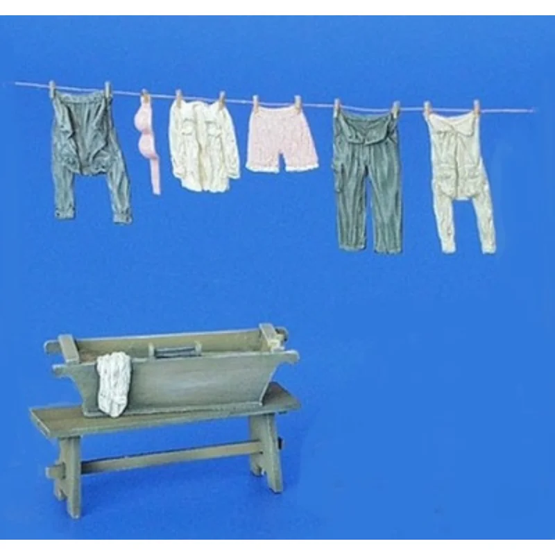 

1/35 Die-cast Resin Character Model Assembly Kit, Scene Resin Drying Clothes, Laundry Tub And Bench Not Painted