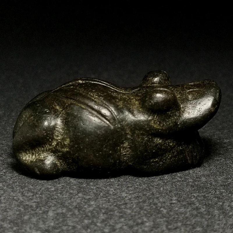 YIZHU CULTUER ART Size 2.3 Inch Chinese Hongshan Culture Black Magnet Jade carving Frog Statue Pendant Ornament