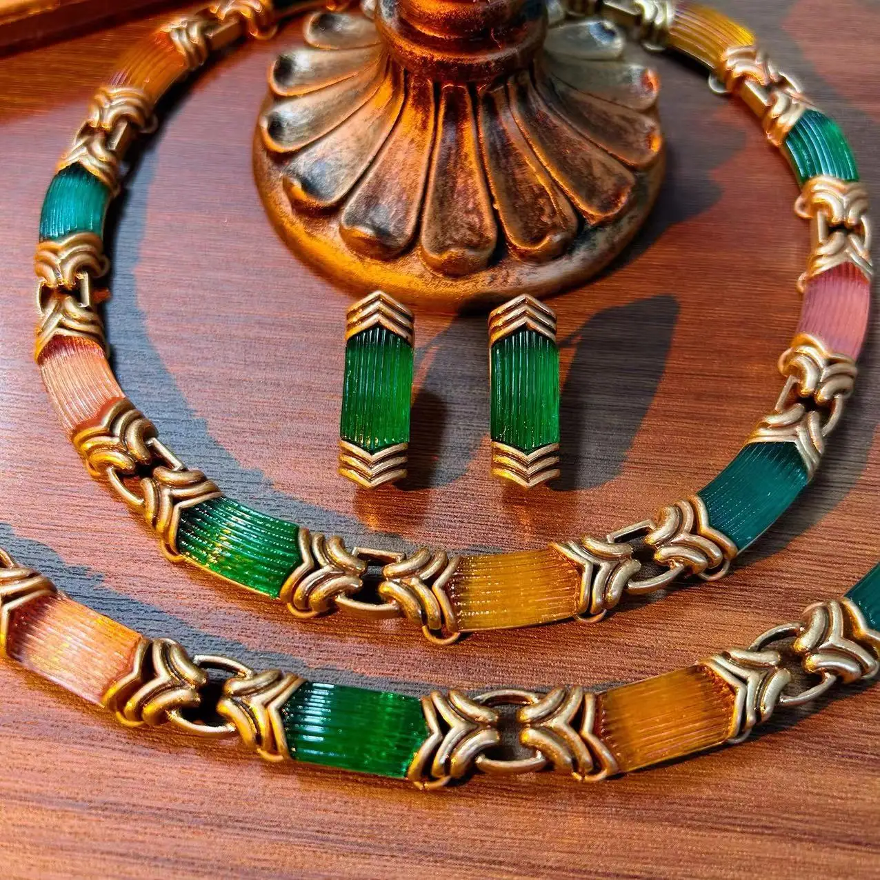 Fashion trend Maillard style colorful necklace earrings