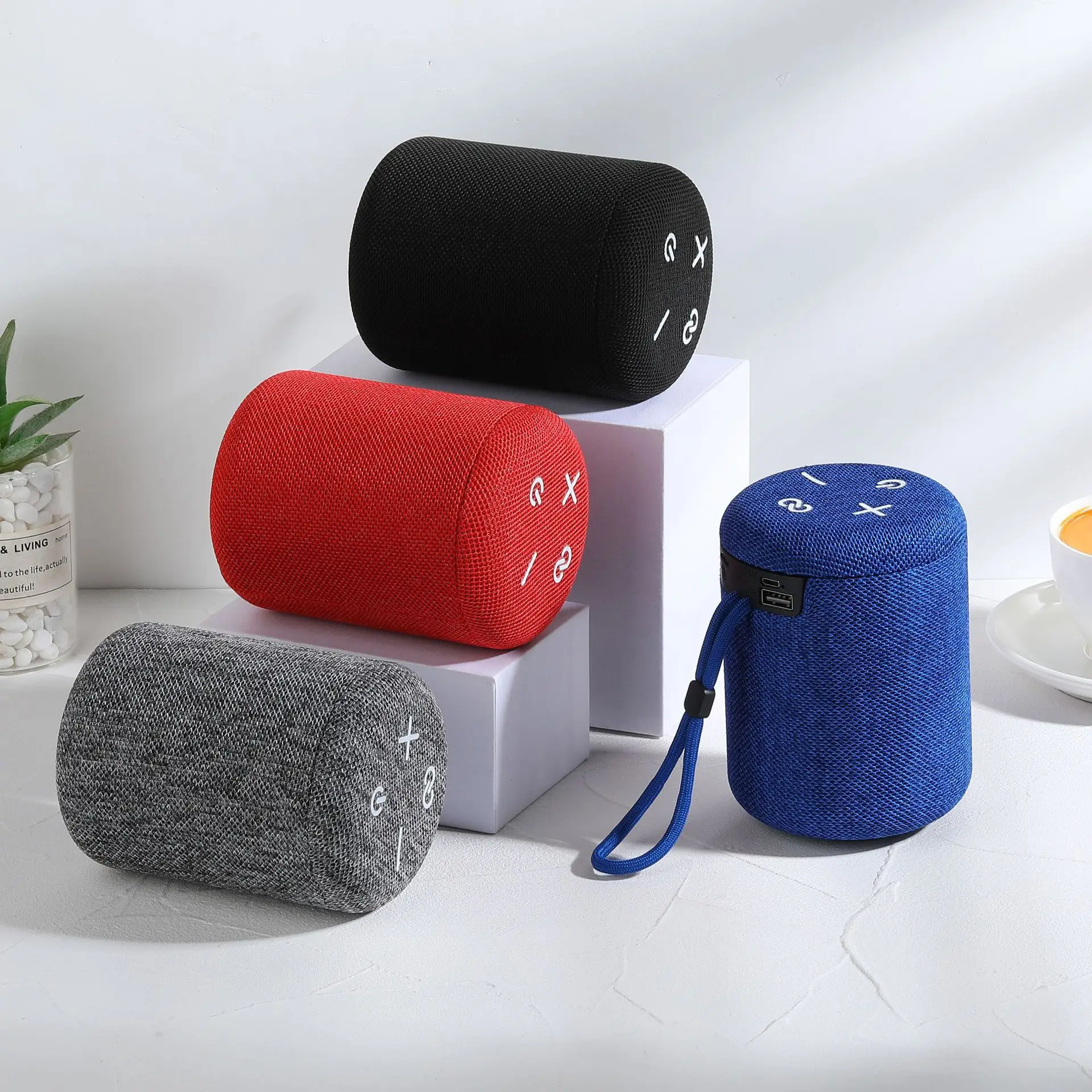 

The new Z10mini desktop creative Wireless card TF Bluetooth small speaker home subwoofer speaker is portable