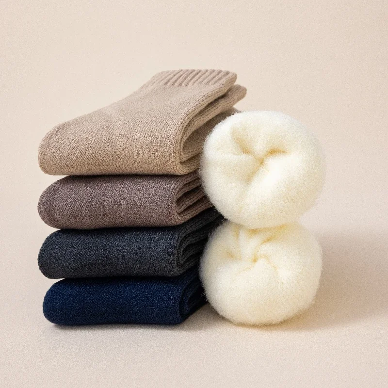 Winter Thick Warm Men's Wool Socks Harajuku Retro Snow Socks Plus Velvet Loop Socks High Quality Suitable  Men long sock