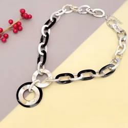 Women's Vintage Acrylic Chunky Chain Necklace with Double Circle Pendant Statement Necklace Bold and Eye-catching Women Jewelry