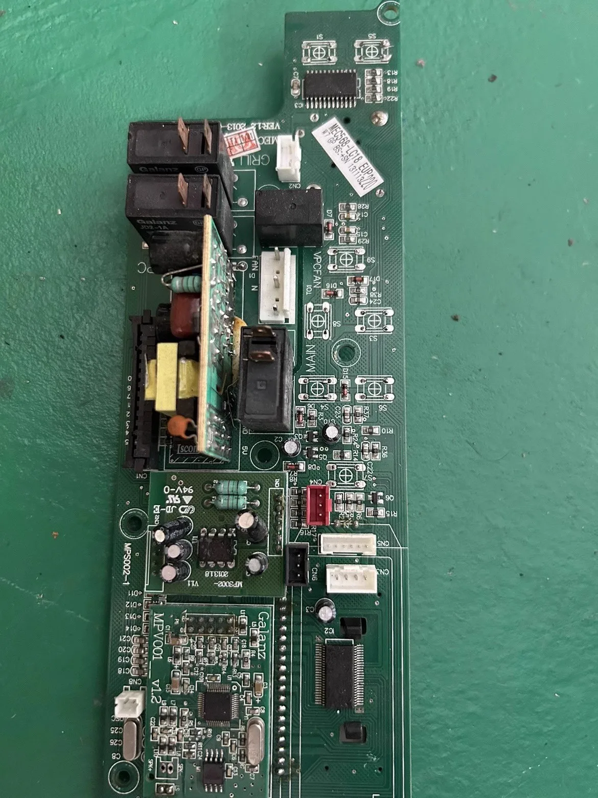 

MEC568-LC18 G80F25DASLVIII-TP тестовая материнская плата, исправная.