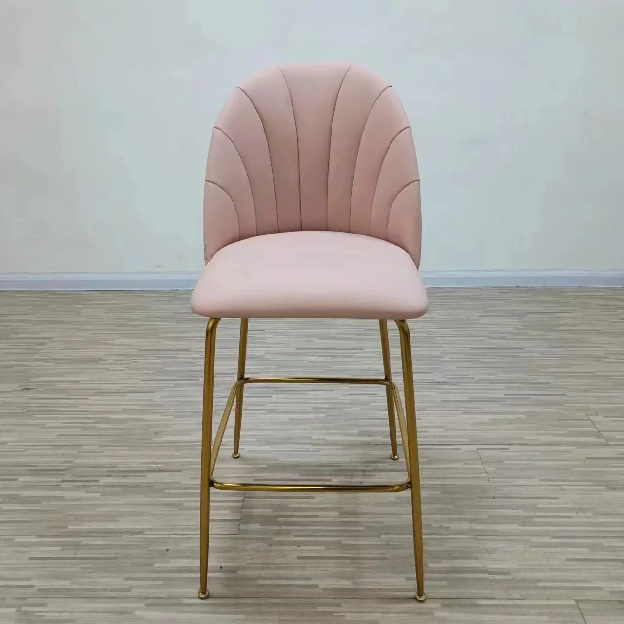 Schmiedeeiserner Empfangs-Barstuhl, leichter, luxuriöser Hochstuhl mit Rückenlehne aus Leder