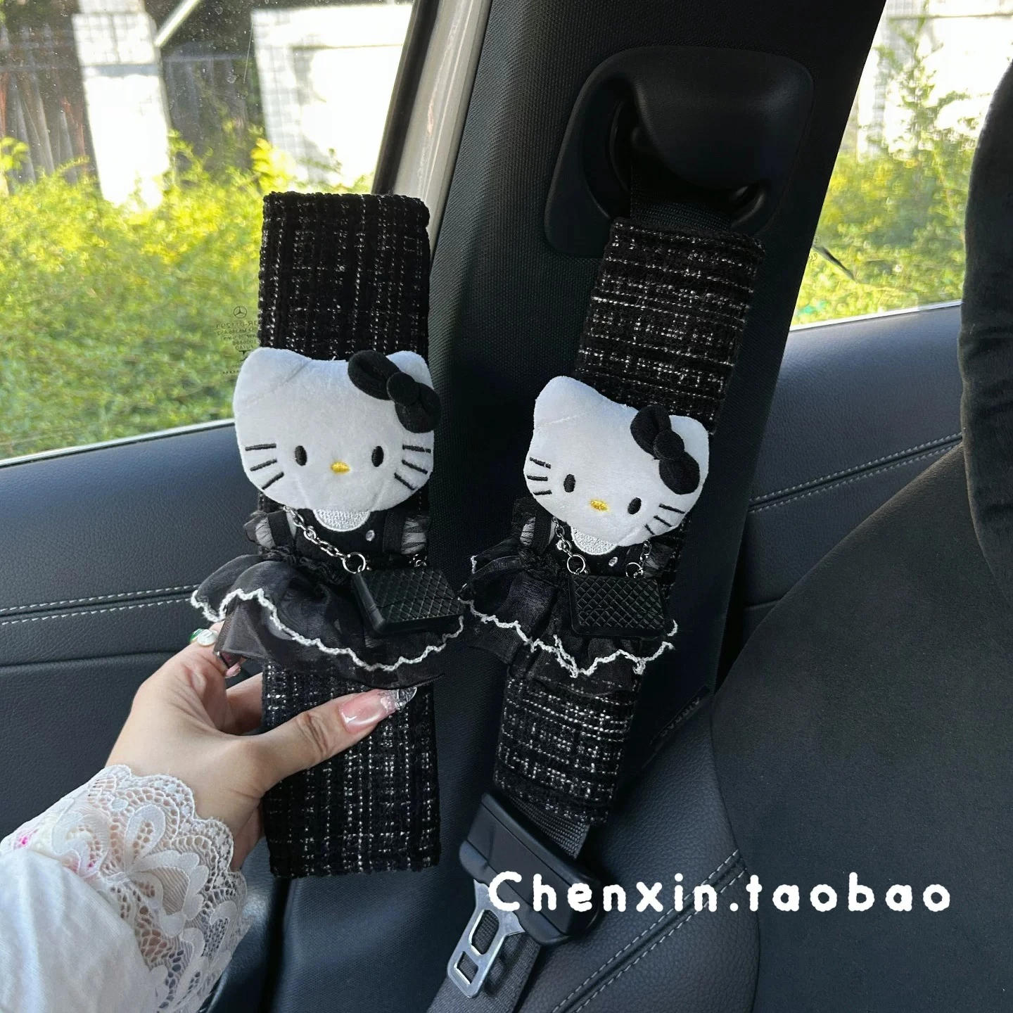 

Hello Kitty Car Seat Belt Shoulder Pad Cover - Soft Comfortable Universal Fit for Cars, Adjustable Safety Belt Protector