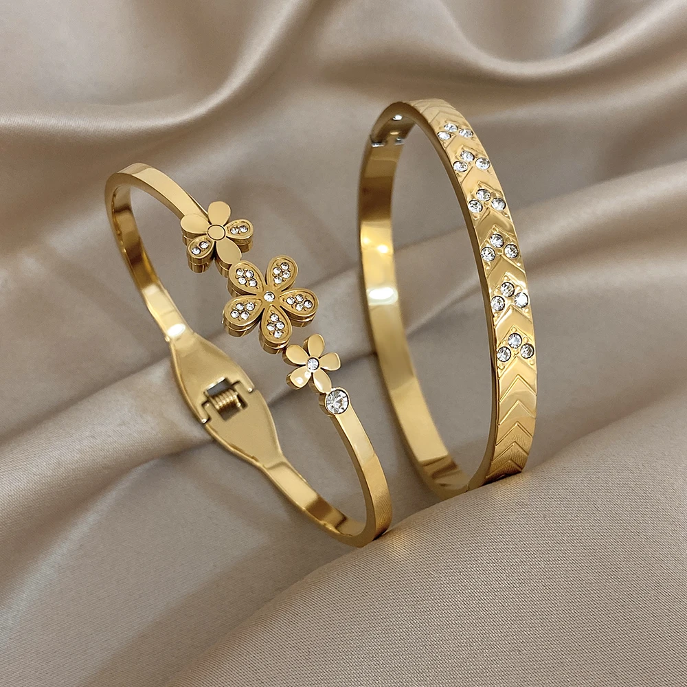 Greatera Charm Edelstahl Pfeilförmiges Strass Offenes Armband Einzigartige kreative wasserdichte Zirkon Blumen Manschette Armreif Geschenke