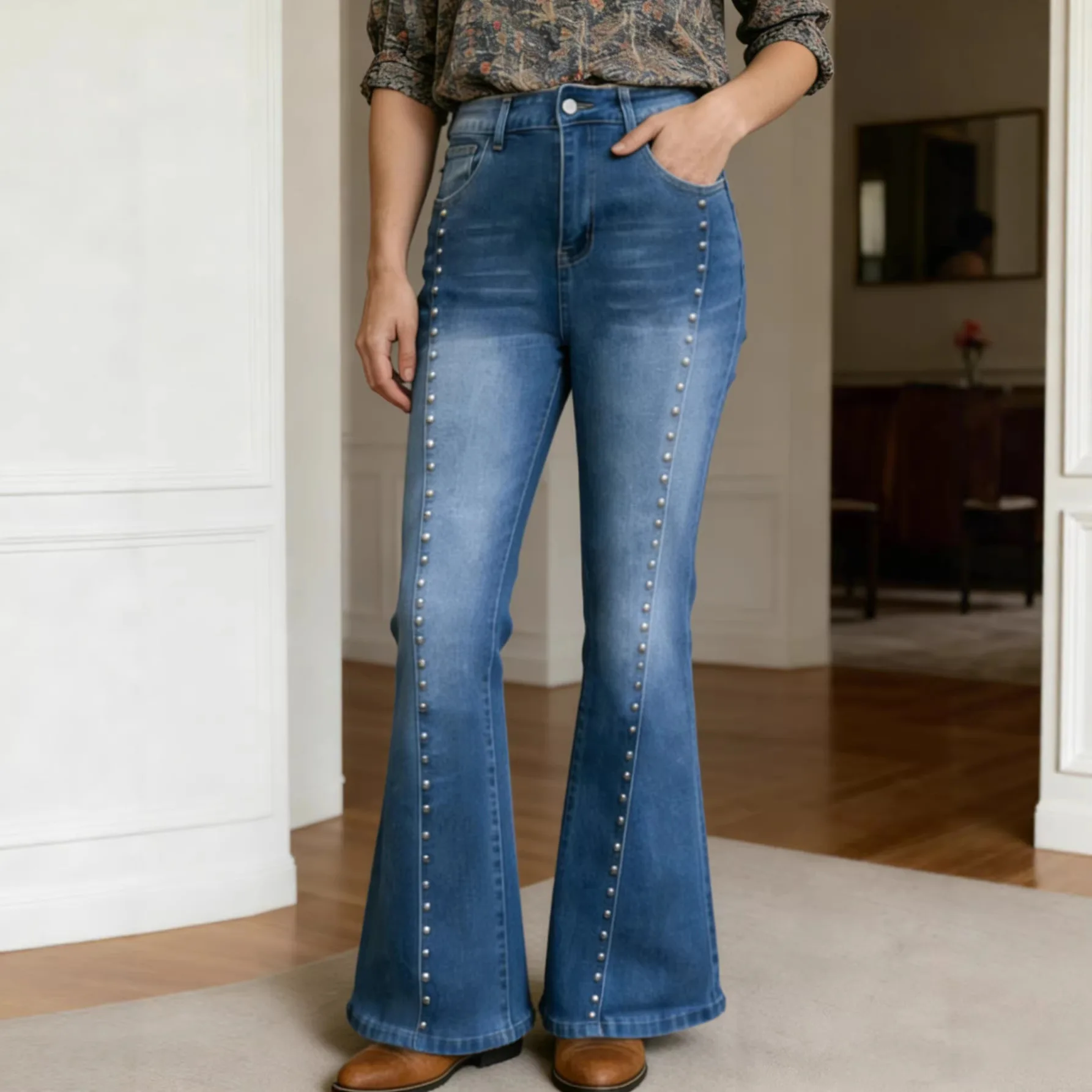 

American Style Rivet Flare Jeans Women's Trendy High Waist Pockets Design Denim Pants Chic Commuting Versatile Slimming Trousers