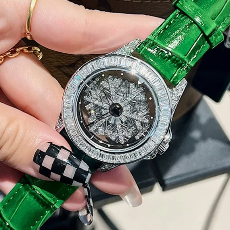 Snowflake Women Watch Fashion New Hollow Through Rotating Water Diamond Luxury Women Quartz Wristwatches Exquisite Girl Clock