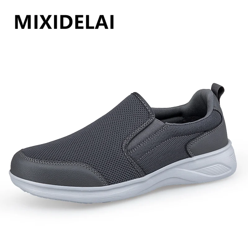 New Spring Lightweight Men\'s Casual Shoes Breathable Mesh Men Sneakers Loafers Walking Shoes Luxury Moccasins Males Boat Shoes