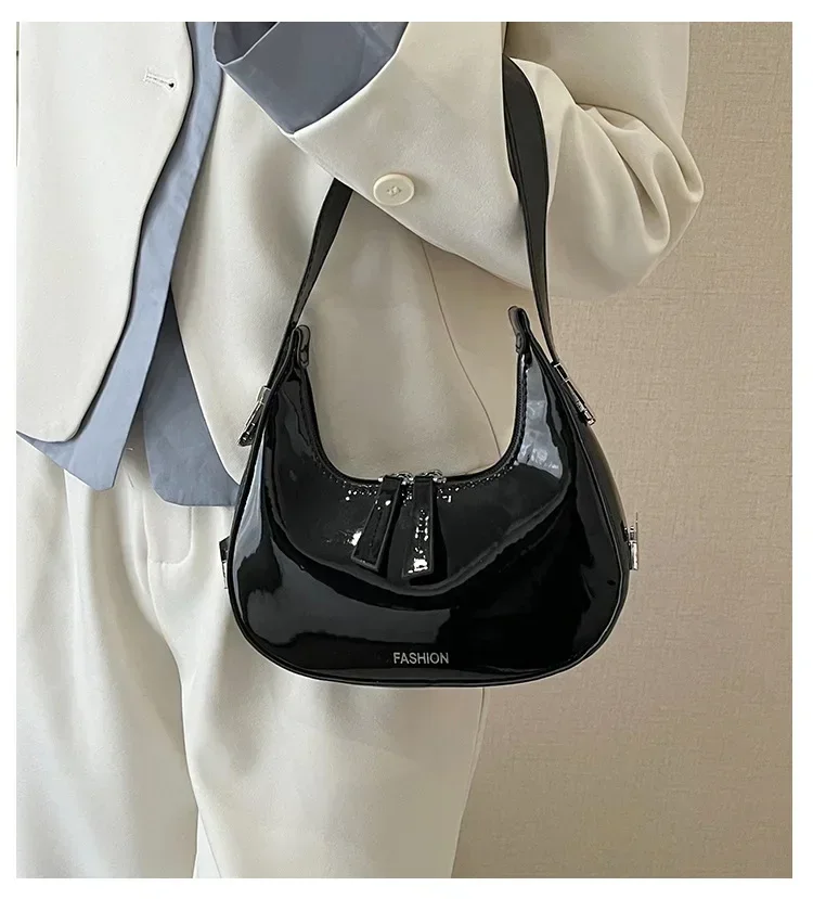 

New Fashion Bag Women's High-end Underarm Bag Fashion Design 2025 Versatile Shoulder Bag, Portable for Commuting and Going Out