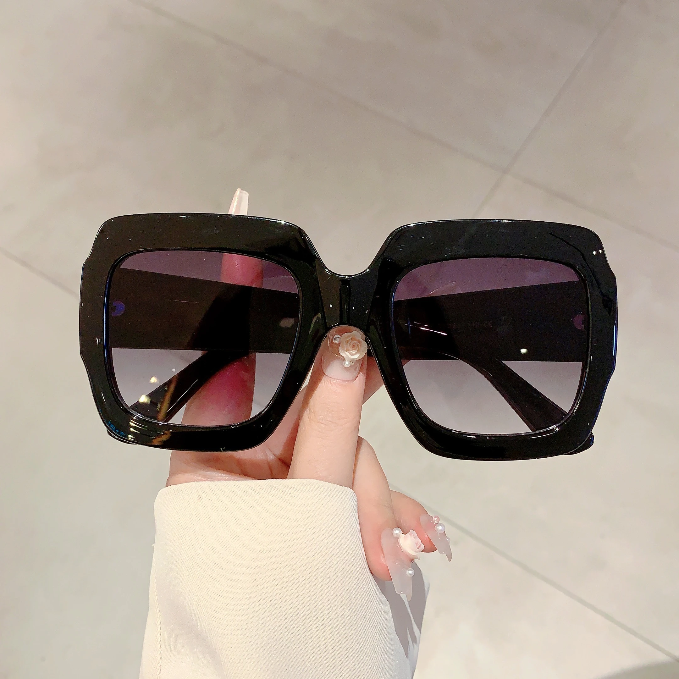 KAMMPT Oversized Square Sunglasses Women 2024 New in Vintage Candy Color Gradient Travelling Shades Trendy Outdoor Sun Glasses