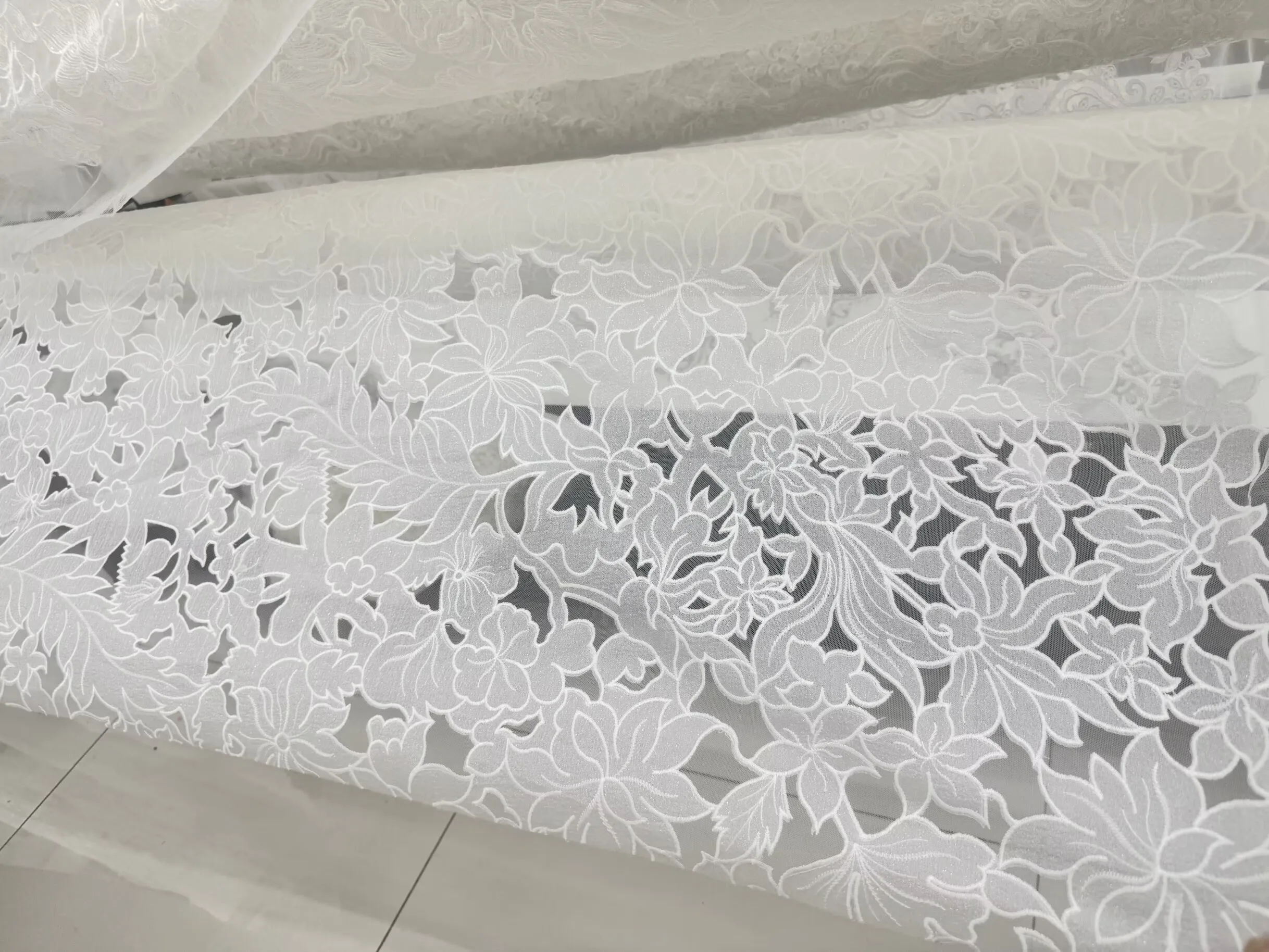 Ivory Tulle Appliqued Floral Material Wedding Dress Embroidered Chiffon Lace Fabric