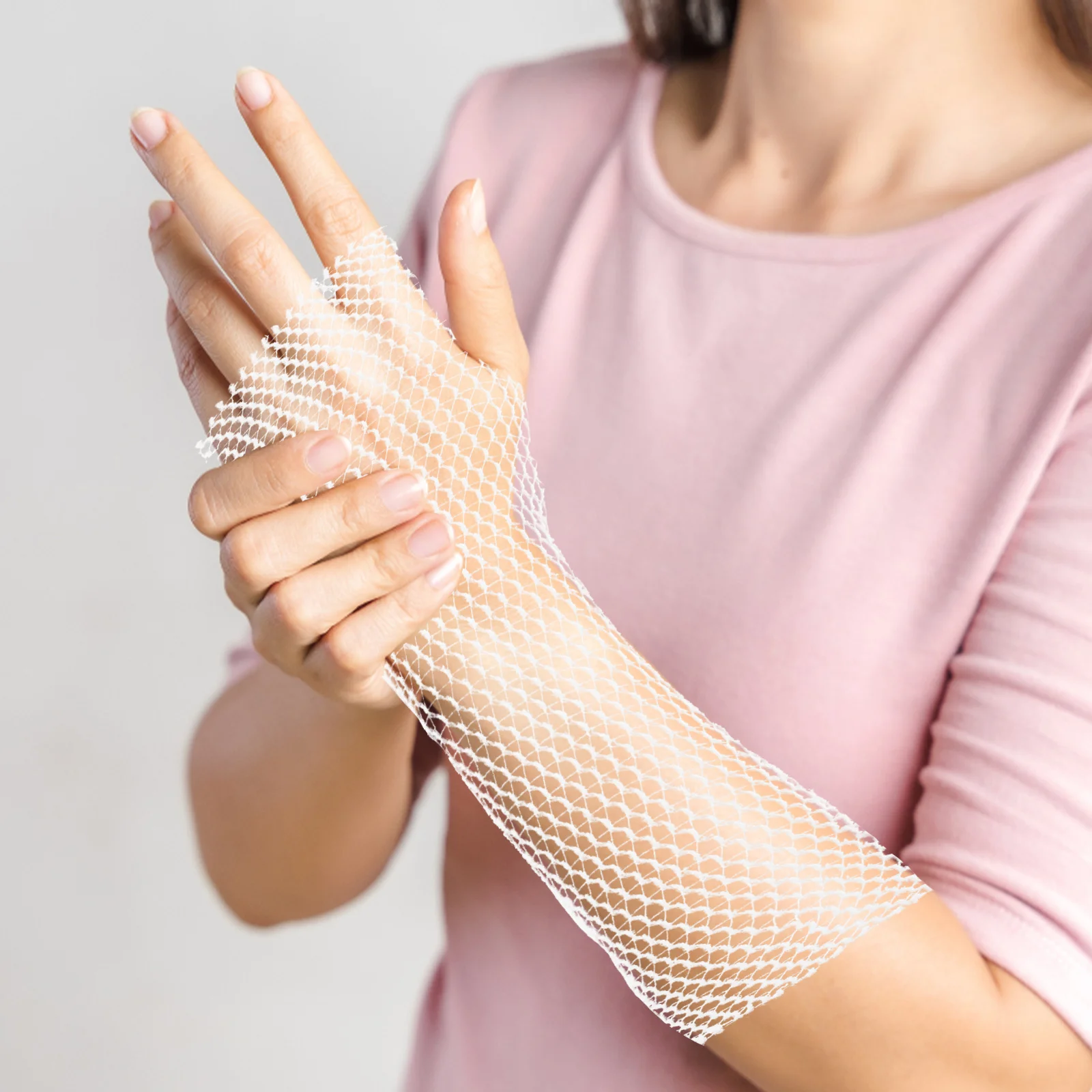

Elastic Sports Protection Breathable Mesh Tape Sprain First Aid Training Polyester Gauze Wrap Manual Operation