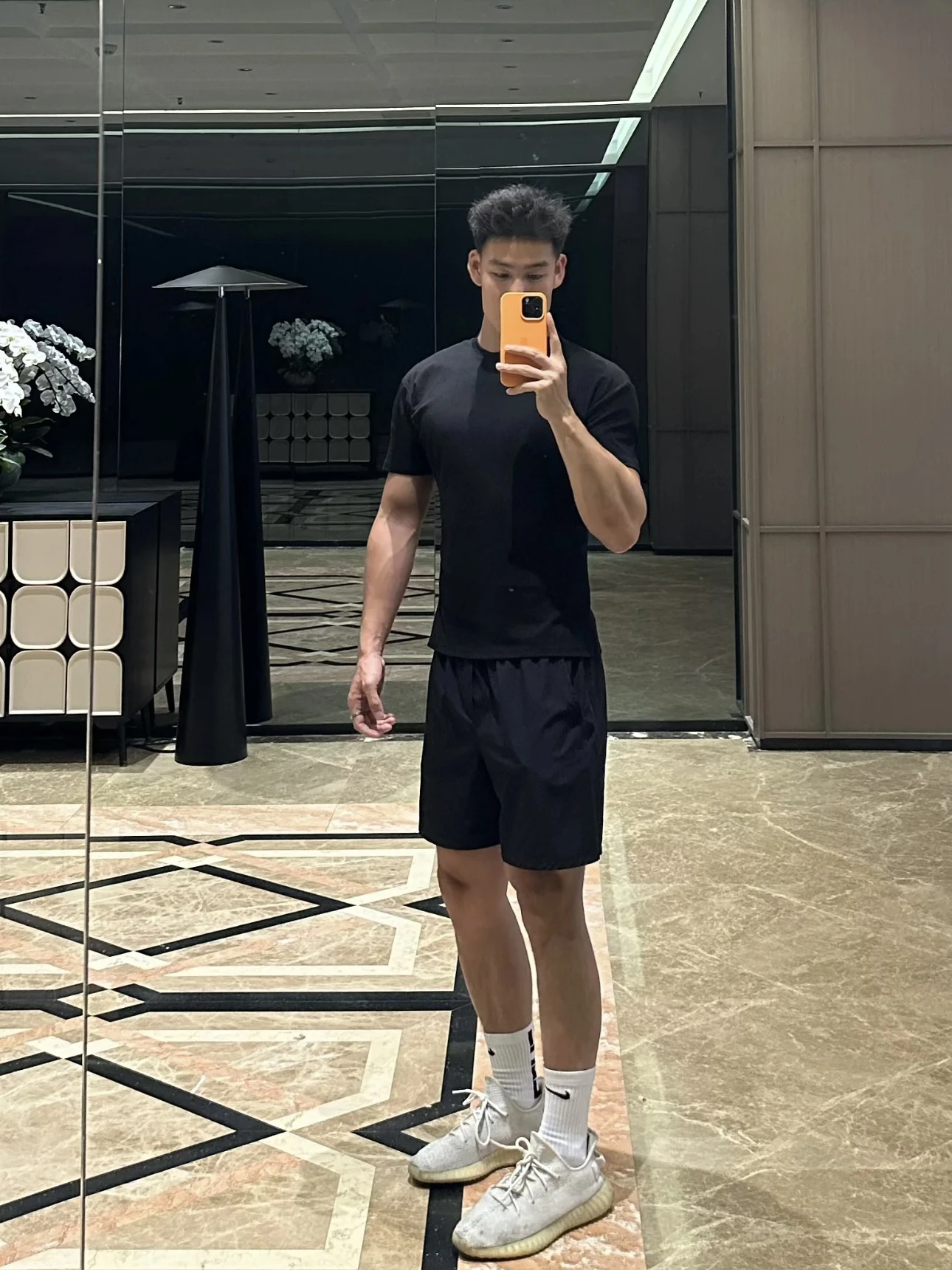 

Летние американские спортивные шорты из чистого черного нейлона, быстросохнущие, для мужчин, повседневные, свободного кроя, универсальные