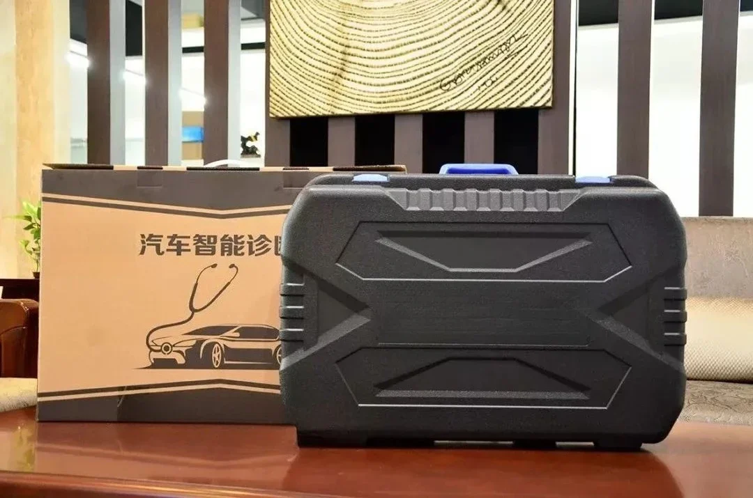 Comprehensive diagnostics, powerful, automotive fault detector