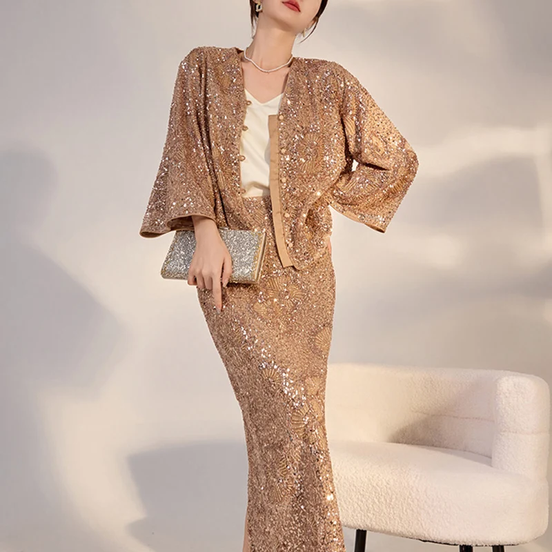 

Spring and Autumn High Quality New Chinese Style V-Neck Exquisite Glitter Pagoda Sleeve Loose Luxury Elegant Lady Coat S-L